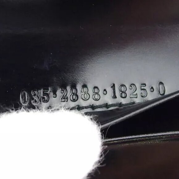 GUCCI W hook wallet logo plate Authentic Used - Picture 6 of 10